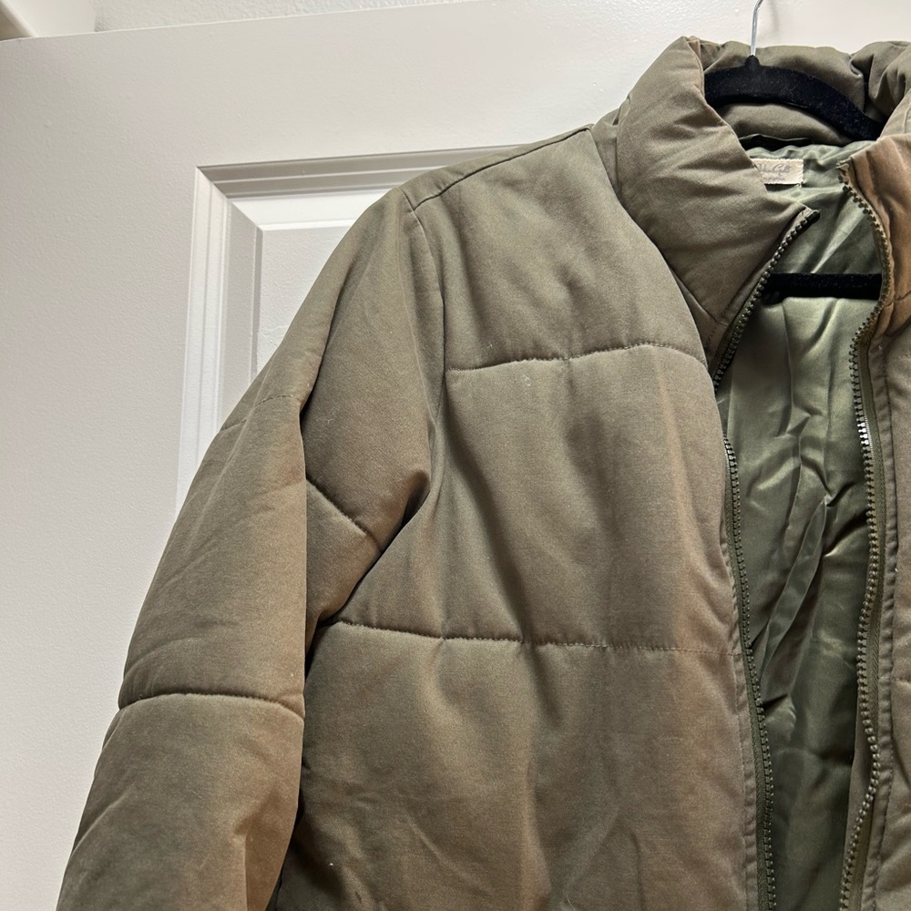 brandy melville puffy jacket